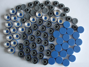 �ڷ�Һƿ��������ϸǣ��������Ͻ�Ϳ�㣩